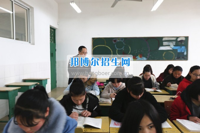 川北幼儿师范高等专科学校上好新学期第一课 严把课堂教学质量关