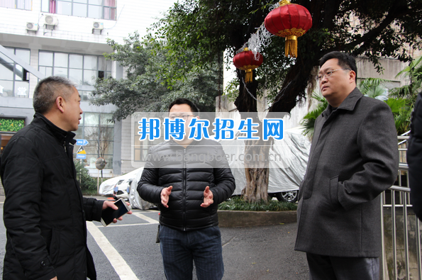 重庆航天职业技术学院安委会组织开展新学期开学前安全检查