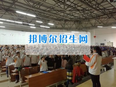 四川省什邡市职业中专学校再搏百日 靠实力鳌头独占