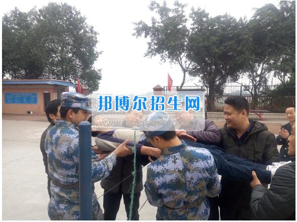 自贡市旭江职业技术学校“穿越火线”促团队 ·“歌舞升平”迎新春