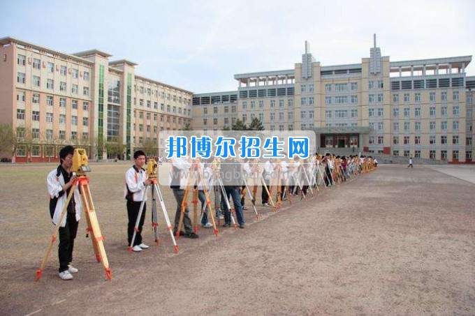 成都建筑工程施工技术学校报名条件