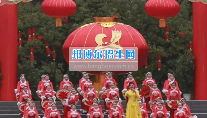 资阳师范学校200余名师生走进资阳春节特别节目演出