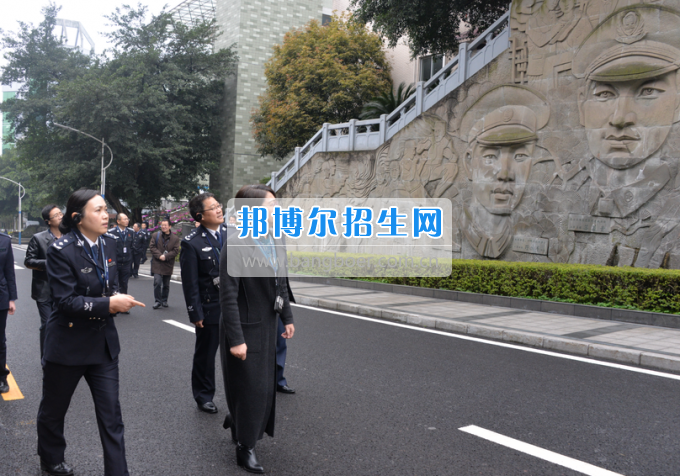 川南幼儿师范高等专科学校考察党建工作