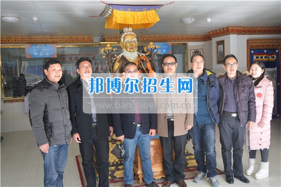雅职院与甘孜州雅江县人民政府签订村医农村医学专业学历教育合作备忘录