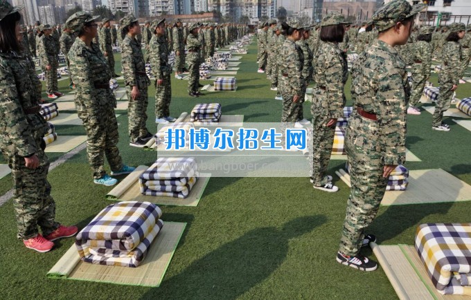 重庆工业管理职业学校新生入学系列教育