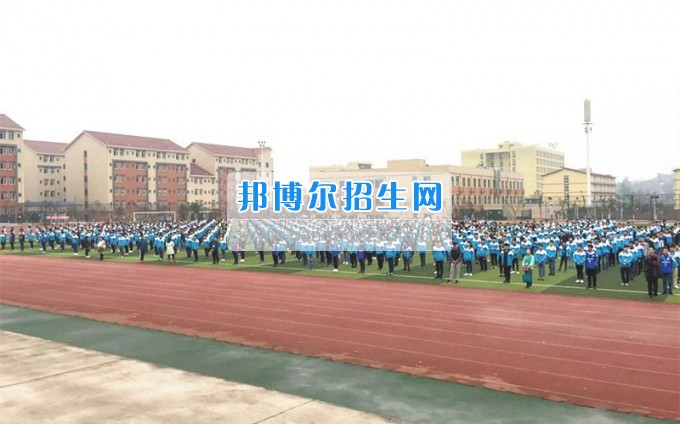 加强文明礼仪养成教育 培养高素质的中国工匠——泸职校汽车工程部文明礼仪养成教育培训活动