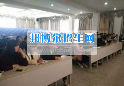 乐山市旅游学校提升安全意识,构建和谐校园