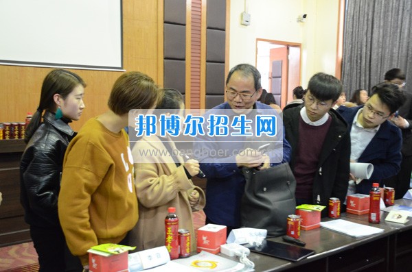 第十五届中国大学生广告艺术节学院奖春季赛成都信息工程学院银杏酒店管理学院站顺利落幕