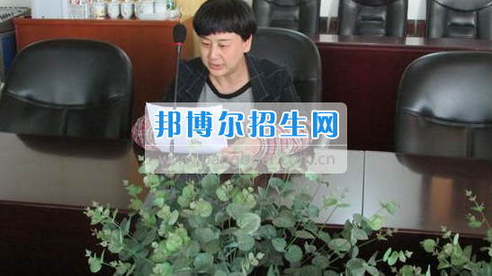 贵州省建设学校2017年召开行政部门考核方案修订专题讨论会