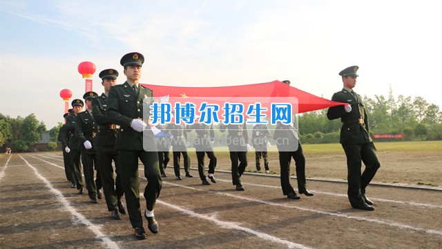 四川爱华学院2017年第七届春季田径运动会盛大开幕