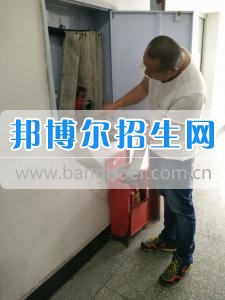 乐山市旅游学校加强消防安全培训 共筑校园安全防线