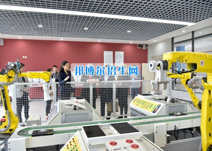 澳大利亚时代教育集团CEO一行到四川省经济管理学校访问交流