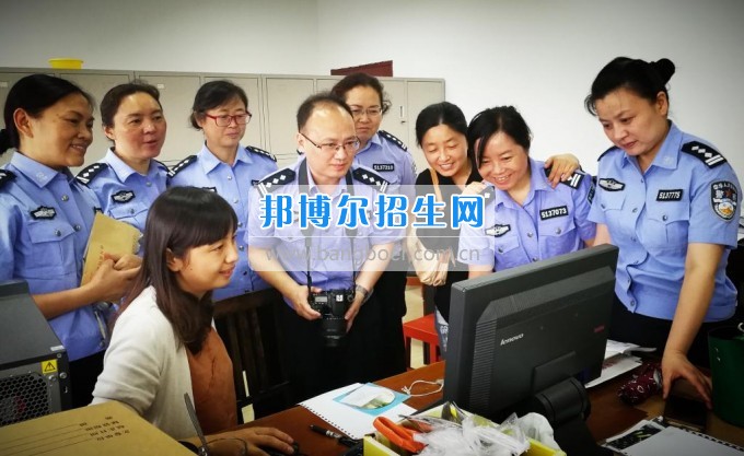 川北监狱来绵阳师范学院参观交流