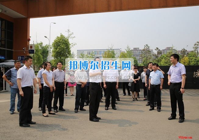 共青团陕西省委副书记徐永胜一行莅临成都市温江区燎原职业技术学校参观