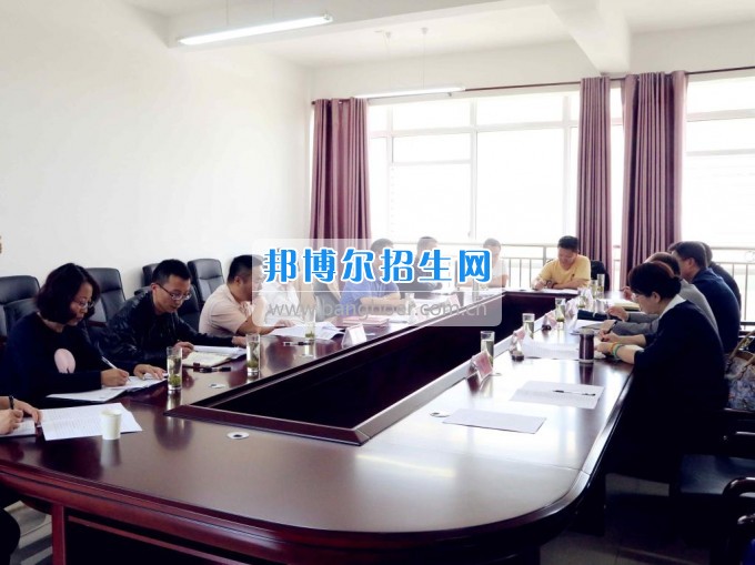 市人大督查组到六盘水职业技术学院