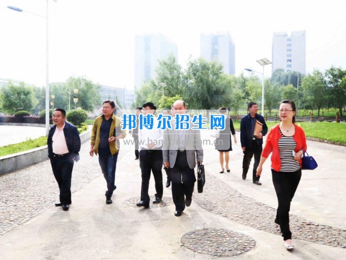 市人大督查组到六盘水职业技术学院