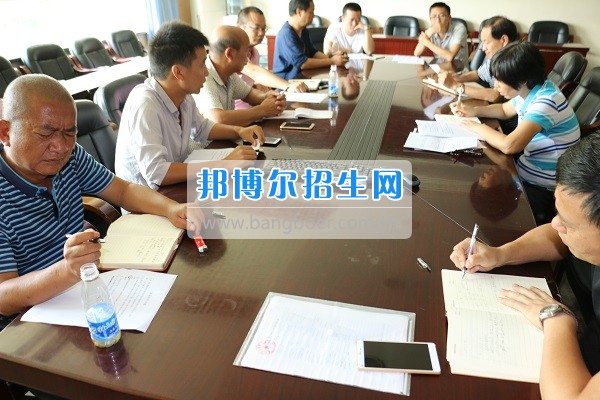 攀枝花市经贸旅游学校召开边坡治理抢险工程后续治理工作专题推进会