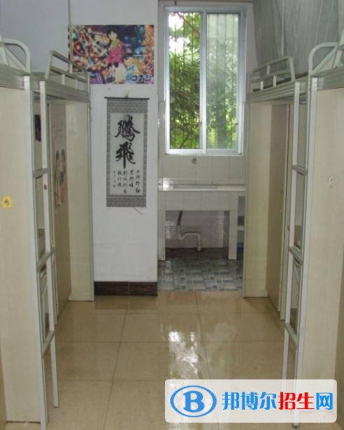 成都经济技术学校宿舍条件