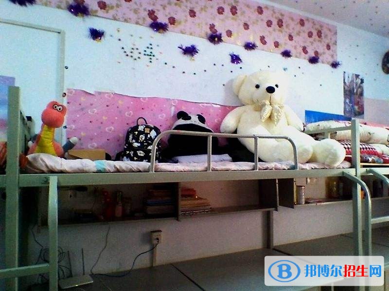 成都文化艺术学校宿舍条件