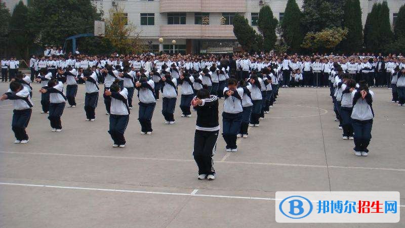 毕节市卫生学校2018年报名条件、招生对象
