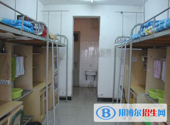 云南交通技师学校宿舍条件