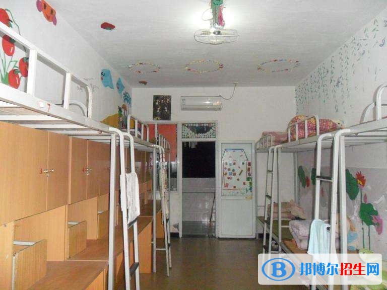 泸州工业技工学校宿舍条件
