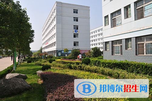 成都育华职业学校6