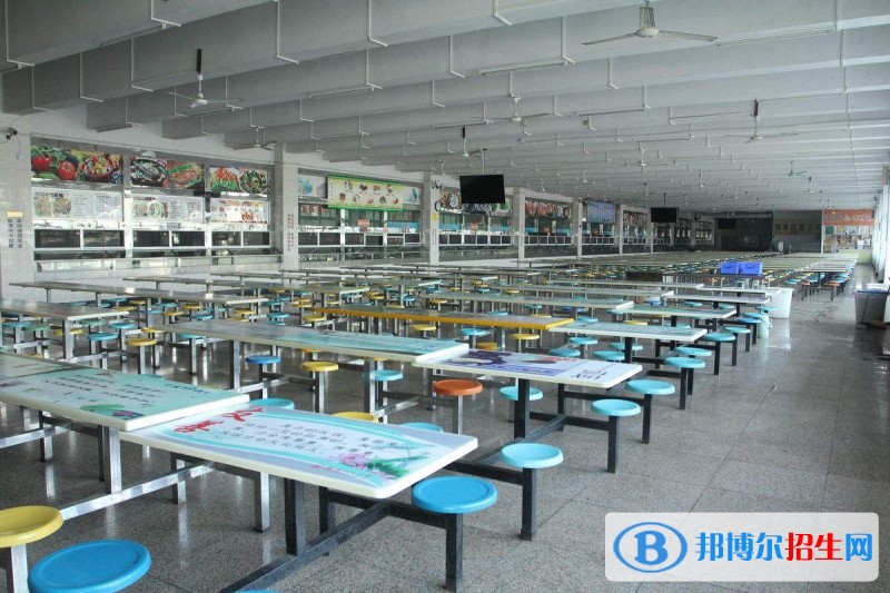 四川省商业服务技工学校宿舍条件