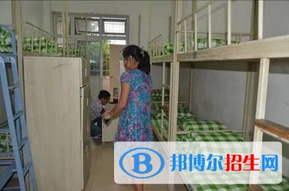 都江堰职业中学宿舍条件