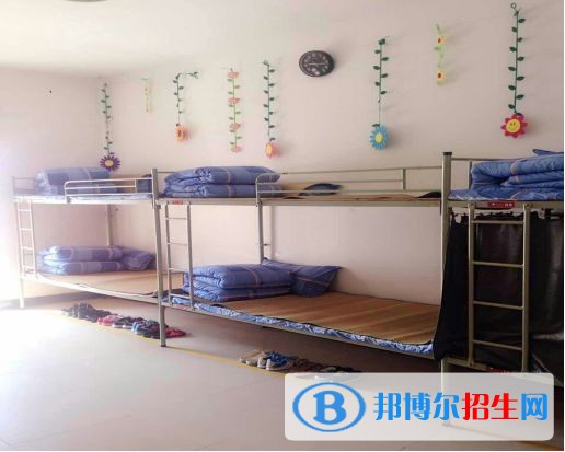 富顺县第二高级中学宿舍条件