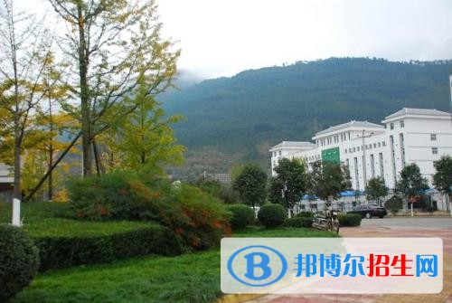 剑阁县武连职业中学招生办联系电话