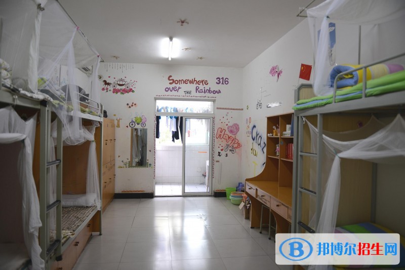 犍为县职业高级中学宿舍条件