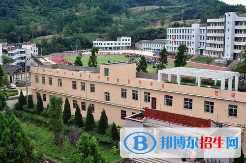 通江县至诚职业中学