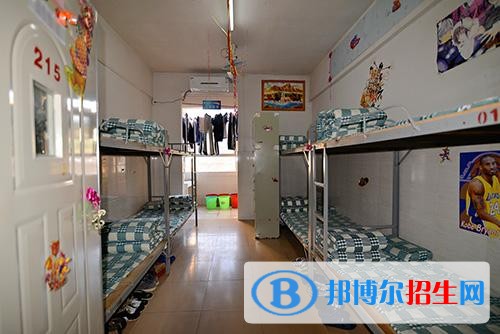 广安渝工职业技术学校宿舍条件