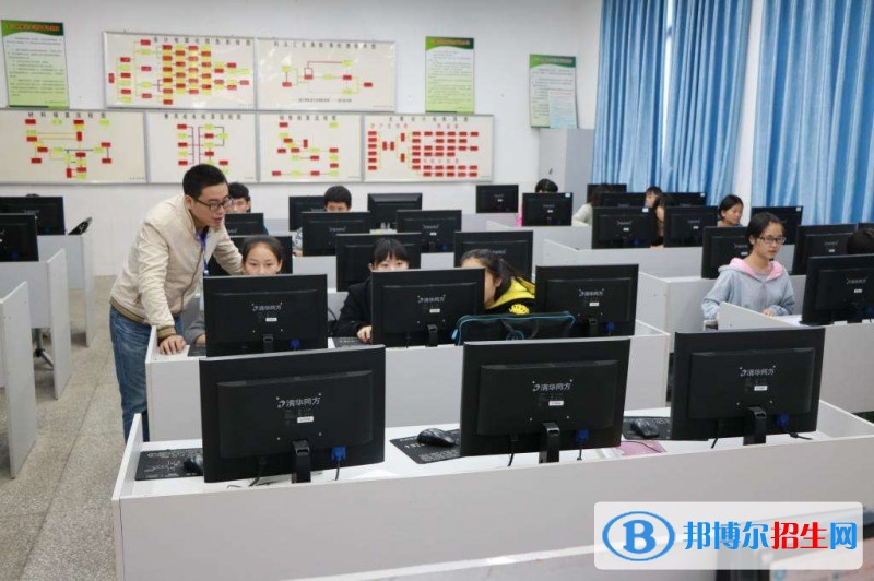 彭山职业高级中学