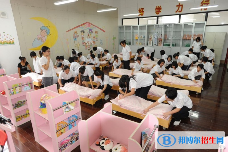 广安市英才职业技术学校有哪些专业