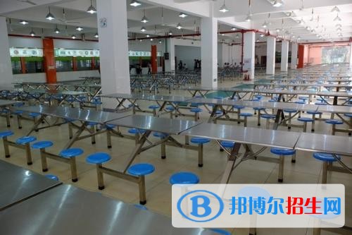广安市英才职业技术学校宿舍条件