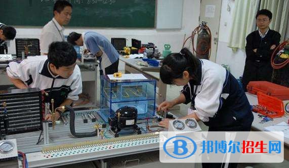 蓬溪应用技术职业学校