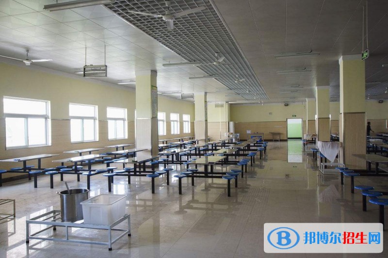 乐山市中区育贤中等职业学校宿舍条件