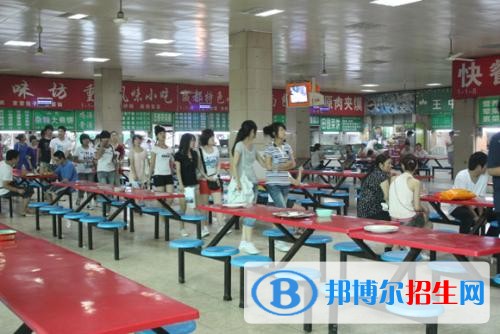 西安外事技工学校宿舍条件