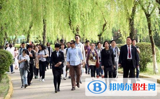 西安中外文化职业学校