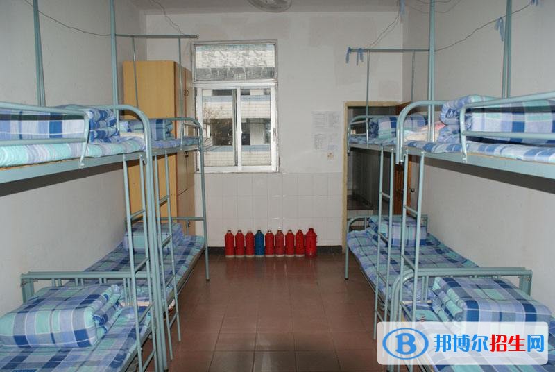 周至县第二高级职业中学宿舍条件