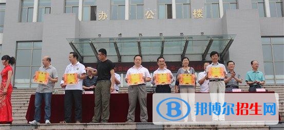 沙河职教中心2018年报名条件、招生对象