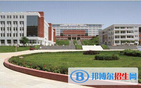 承德现代中等专业学校地址在哪里