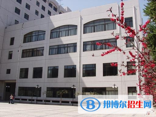 北京二轻工业学校专业有哪些