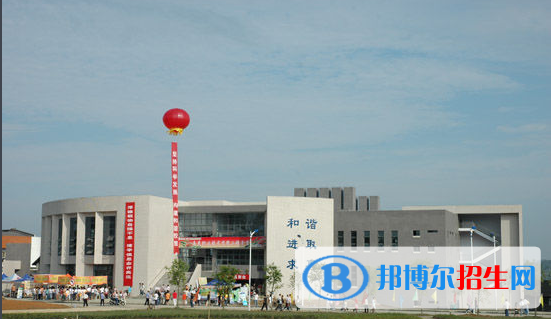 南充职业技术学院教学楼4