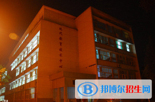 南充职业技术学院教学楼