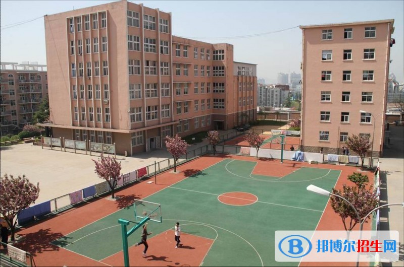 青岛房产学校招生办联系电话