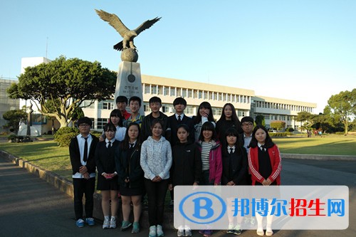 青岛外事服务学校专业有哪些