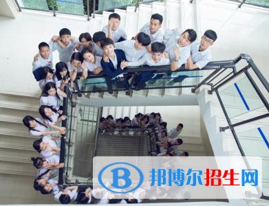 重庆在中专学校学什么专业好